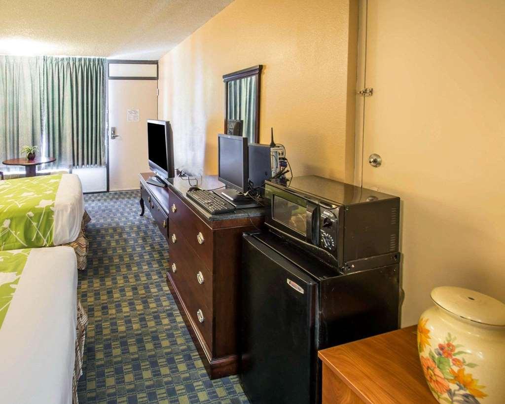 Quality Inn Kissimmee Room photo